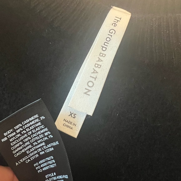 Black Cashmere Cropped Sweater - Picture 2 of 5